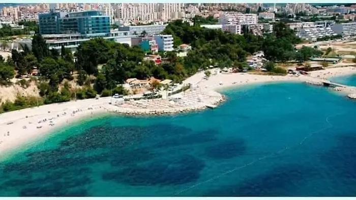 Small Pearl Apartment *