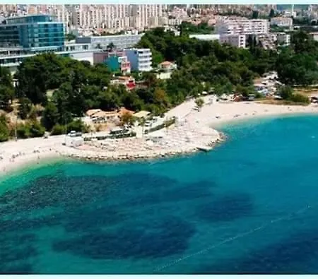 Small Pearl Apartmán *